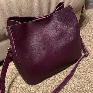 Portland Leather Butterfly Plum